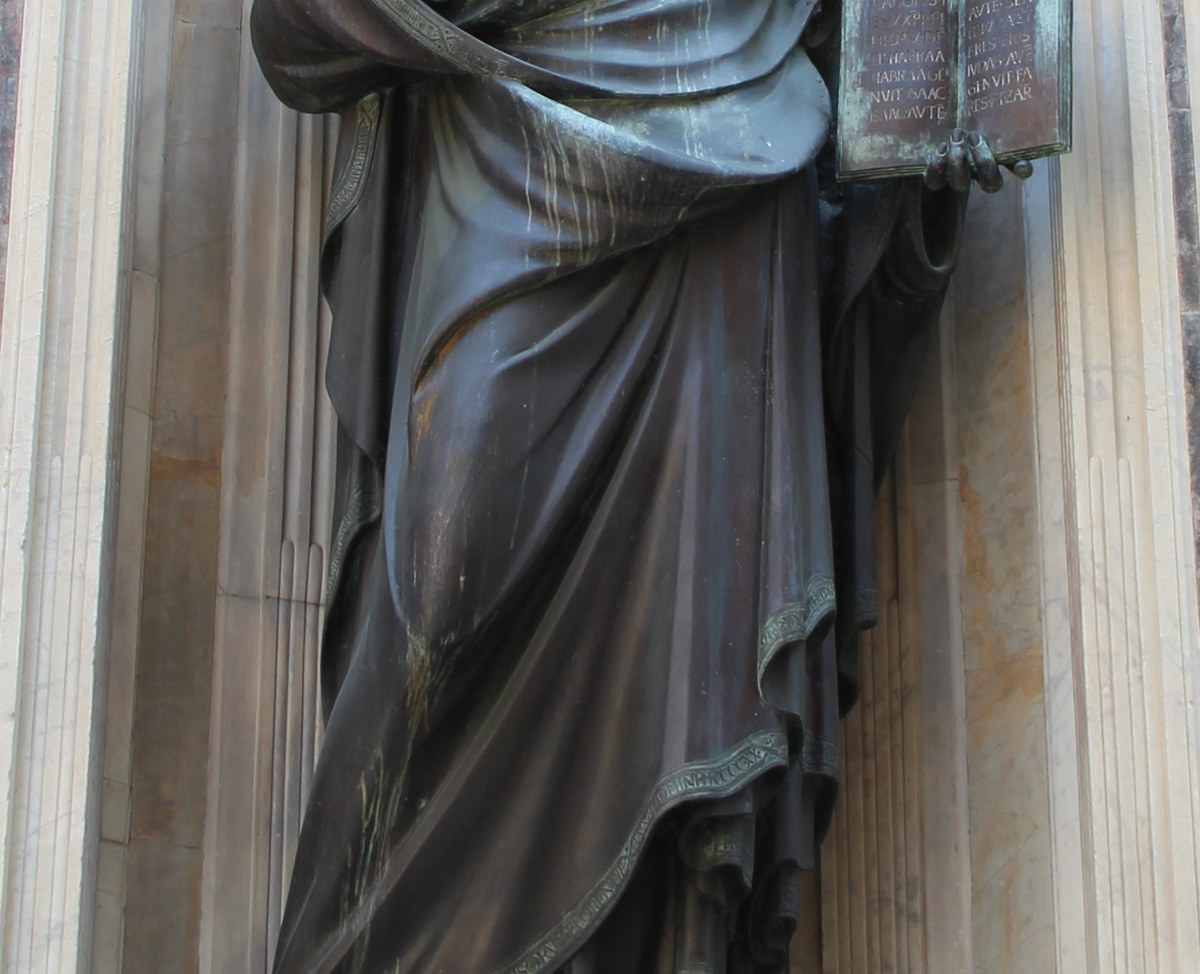 Broad drapery structure detail from the exterior replica of Ghiberti’s St Matthew